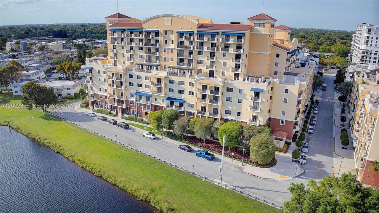 8390 SW 72nd Ave, Unit 707, Miami, FL 33143 Photo