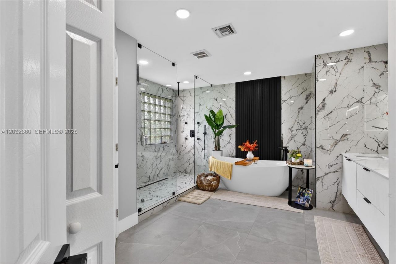 2167 SW 176th Ter, Miramar, FL 33029 Photo