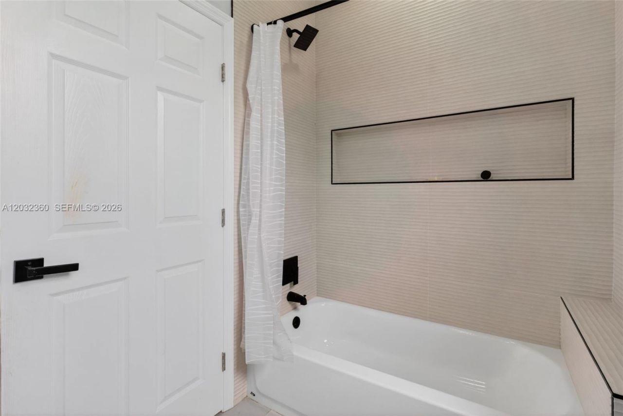 2167 SW 176th Ter, Miramar, FL 33029 Photo