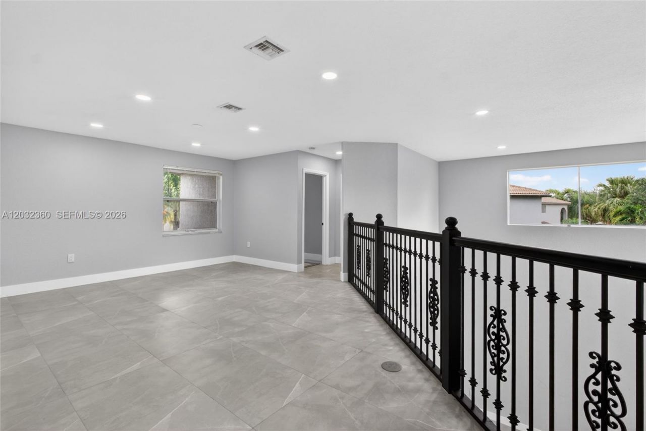 2167 SW 176th Ter, Miramar, FL 33029 Photo