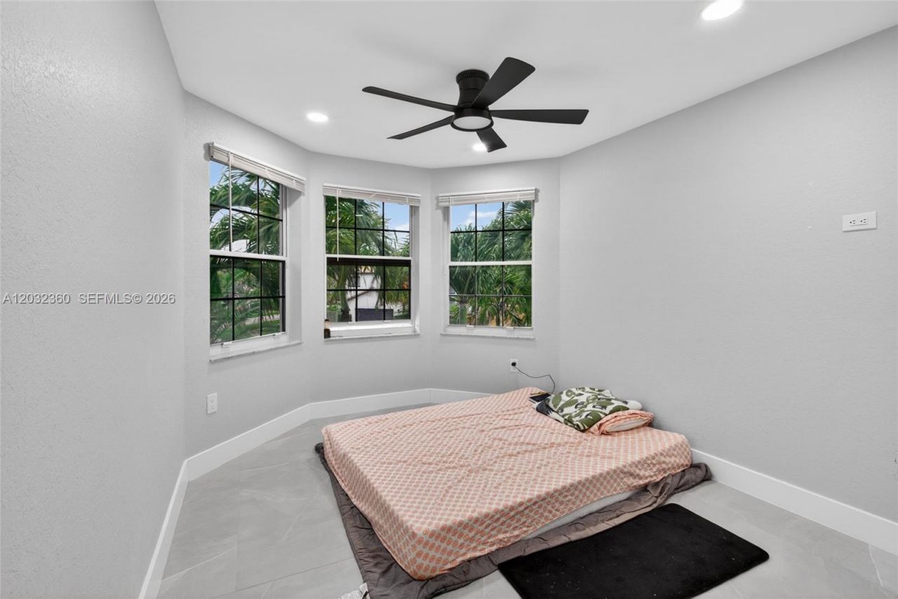2167 SW 176th Ter, Miramar, FL 33029 Photo