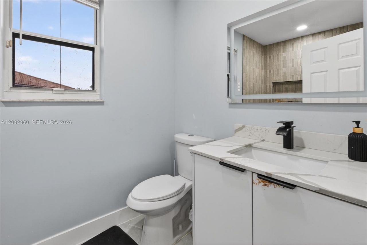 2167 SW 176th Ter, Miramar, FL 33029 Photo