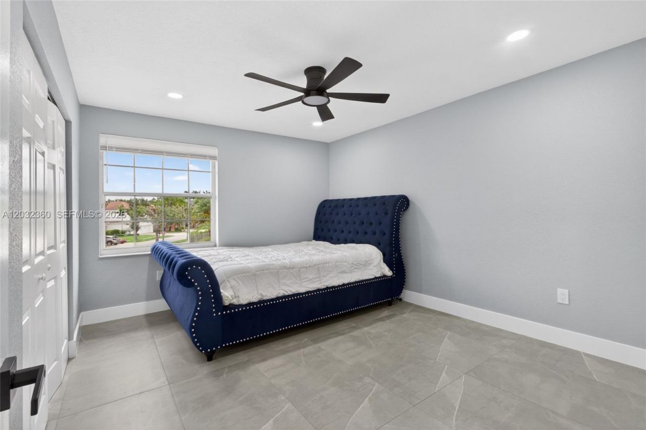 2167 SW 176th Ter, Miramar, FL 33029 Photo