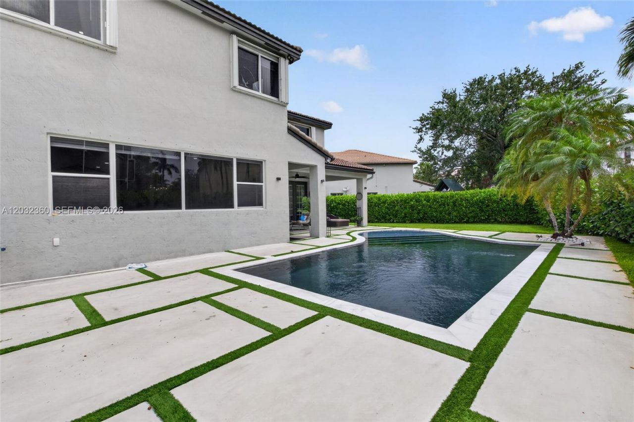 2167 SW 176th Ter, Miramar, FL 33029 Photo