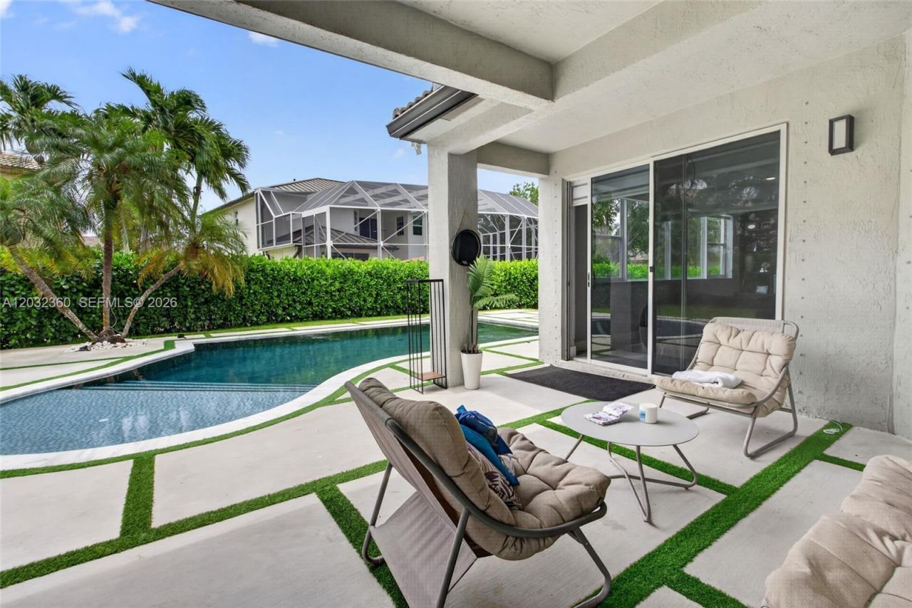 2167 SW 176th Ter, Miramar, FL 33029 Photo