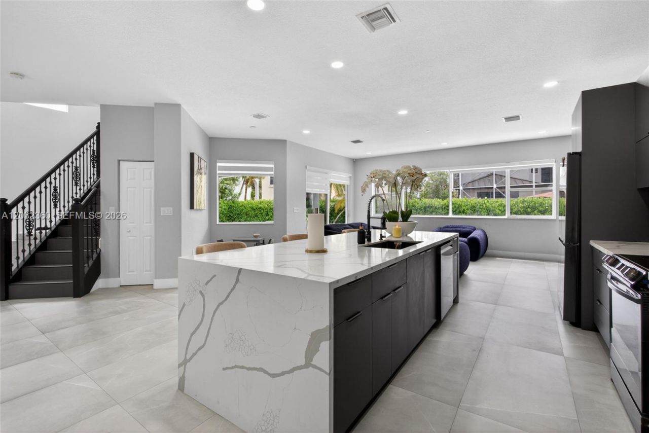 2167 SW 176th Ter, Miramar, FL 33029 Photo