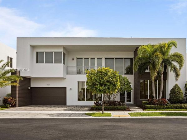 10296 NW 74th Terrace , Doral, FL 33178