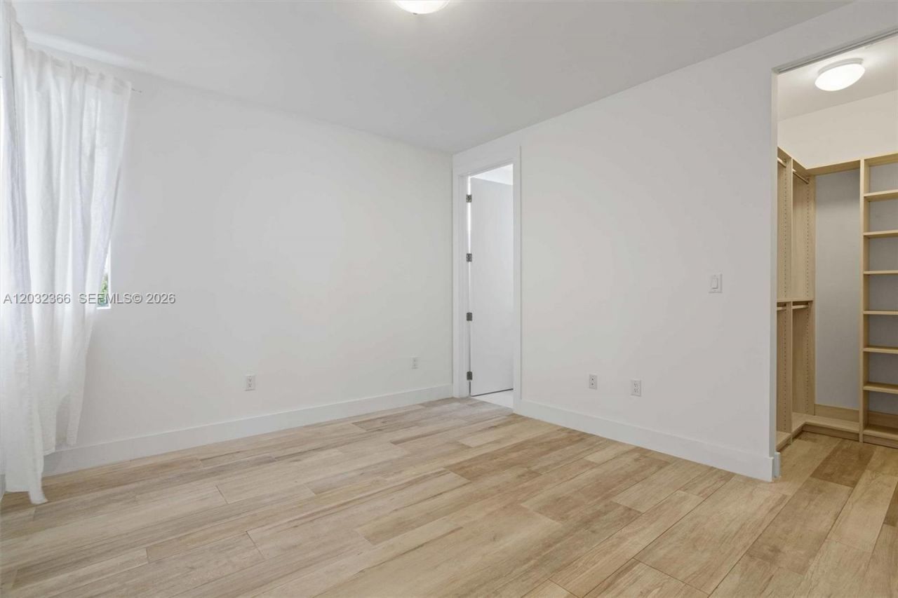 10296 NW 74th Terrace , Doral, FL 33178 Photo