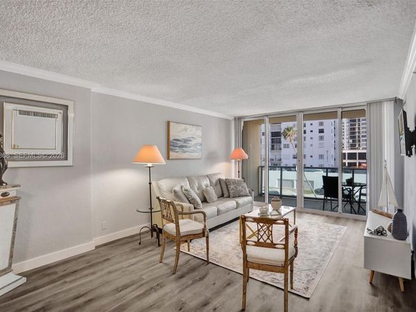 2501 S Ocean Dr , Unit 302, Hollywood, FL 33019