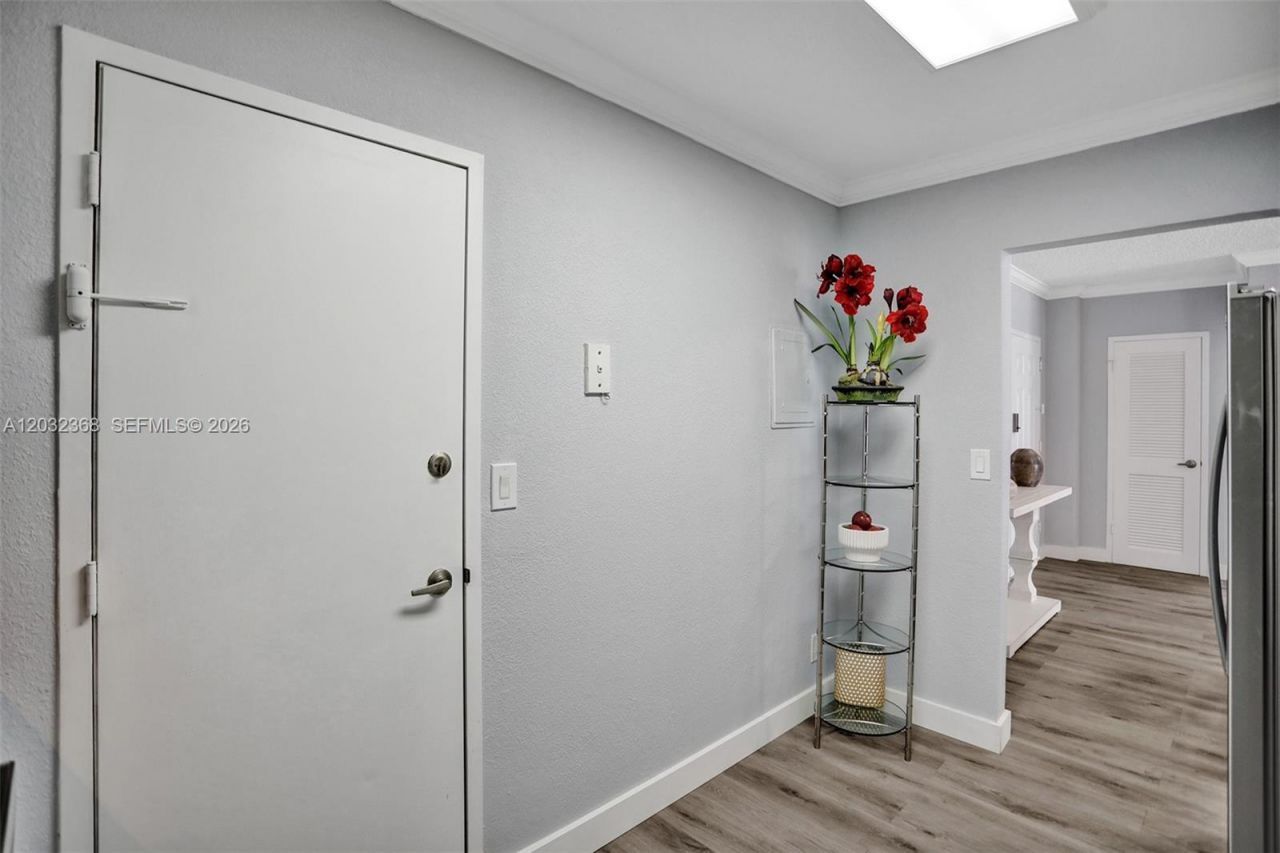 2501 S Ocean Dr , Unit 302, Hollywood, FL 33019 Photo