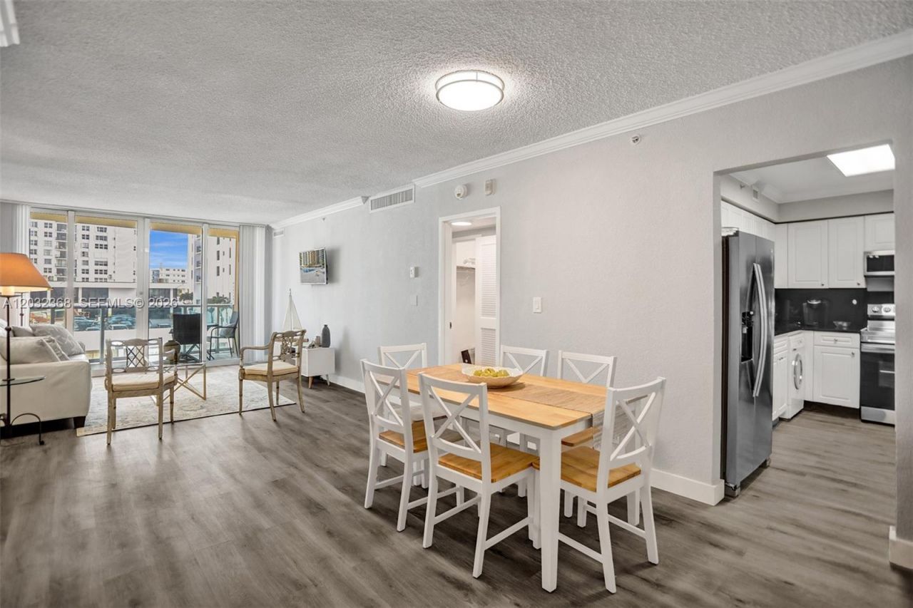 2501 S Ocean Dr , Unit 302, Hollywood, FL 33019 Photo