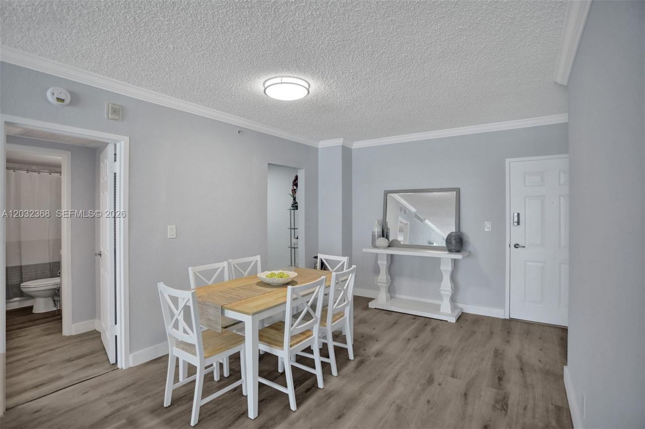 2501 S Ocean Dr , Unit 302, Hollywood, FL 33019 Photo