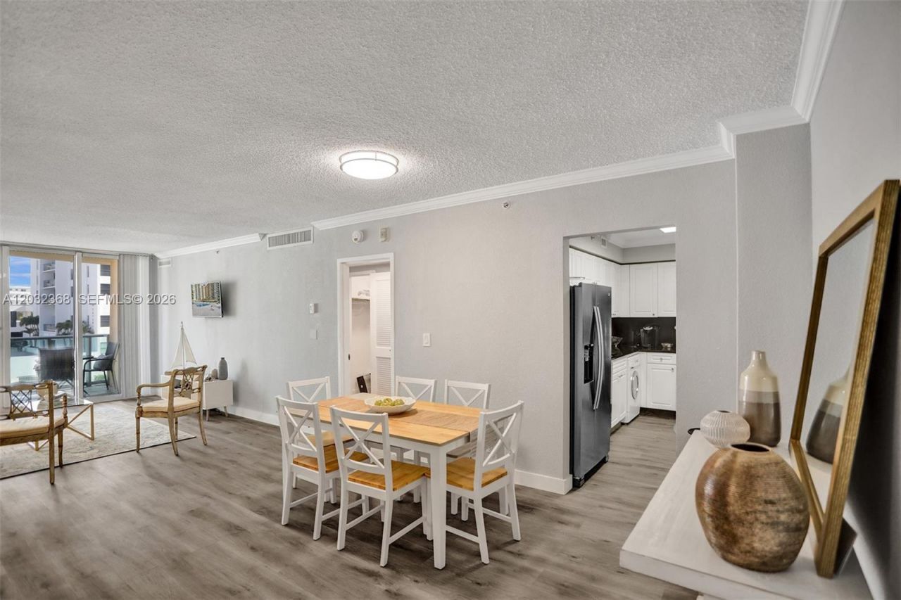 2501 S Ocean Dr , Unit 302, Hollywood, FL 33019 Photo