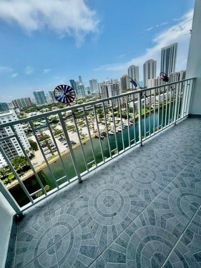500 Bayview Dr, Unit 1923, Sunny Isles Beach, FL 33160 Photo