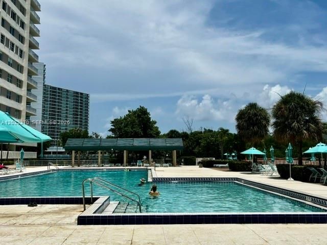 500 Bayview Dr, Unit 1923, Sunny Isles Beach, FL 33160 Photo