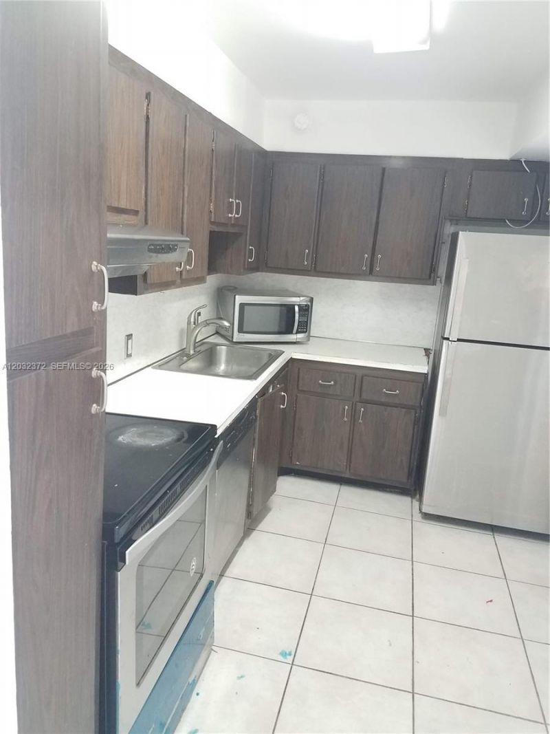 3475 N Country Club Dr, Unit 805, Aventura, FL 33180 Photo