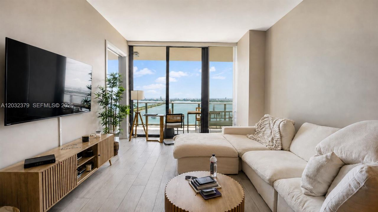 480 NE 31st St , Unit 3705, Miami, FL 33137 Photo