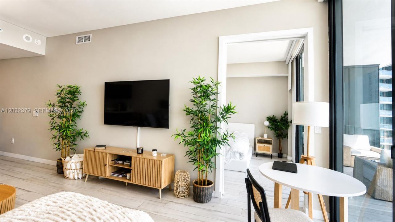 480 NE 31st St , Unit 3705, Miami, FL 33137 Photo