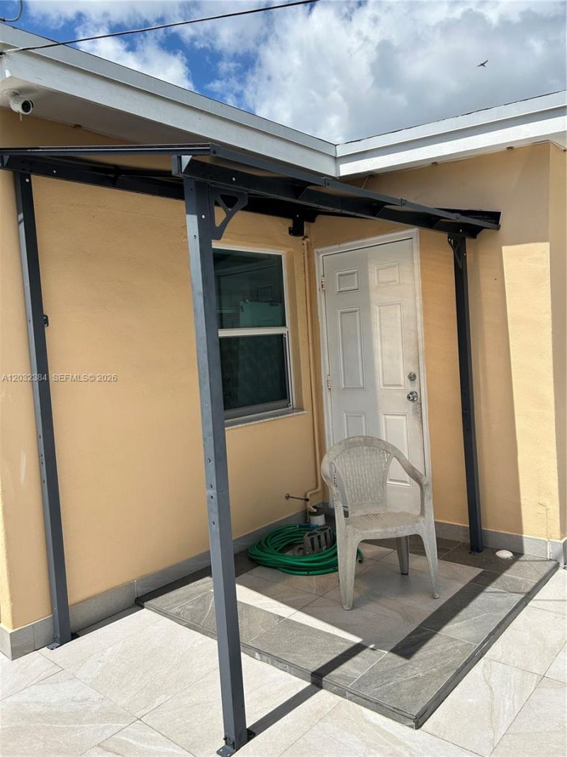 633 E 22nd St , Hialeah, FL 33013 Photo