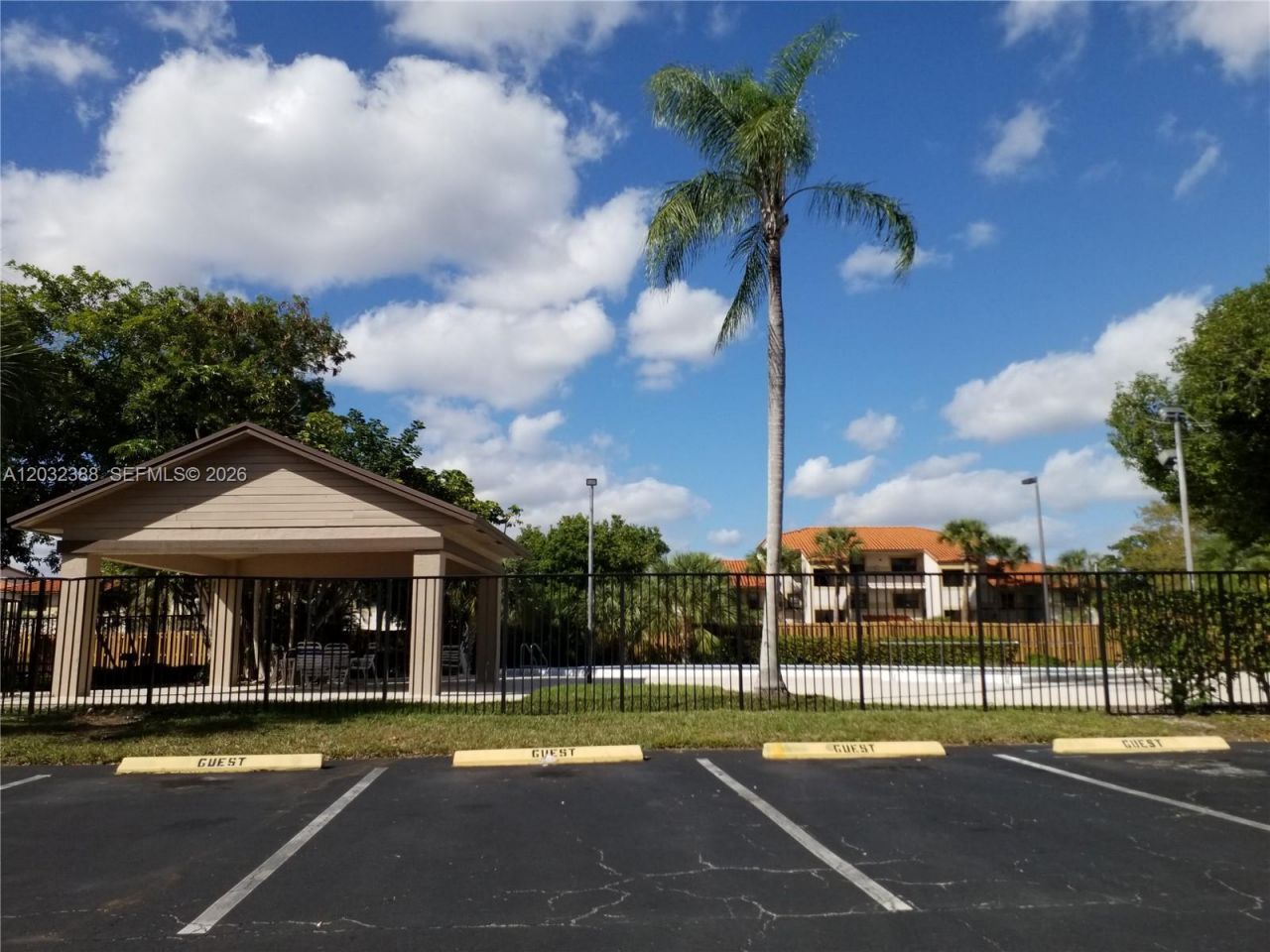 9982 Nob Hill Ct , Unit 9982, Sunrise, FL 33351 Photo