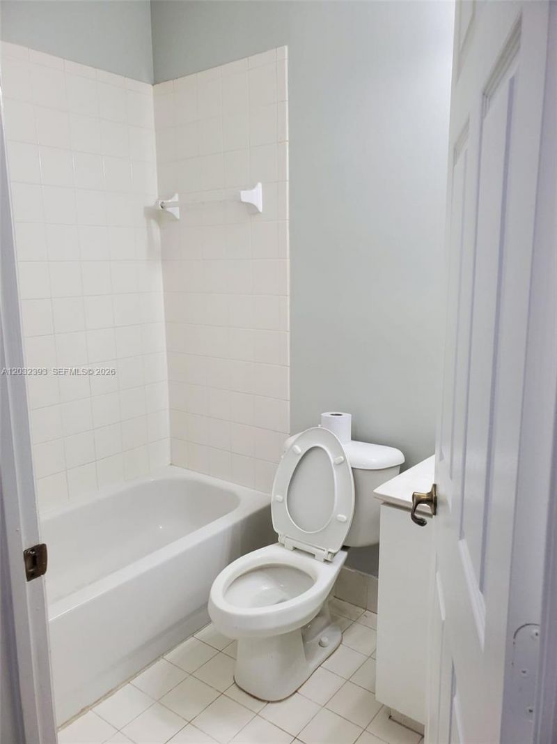 2242 NE 42nd Cir , Homestead, FL 33033 Photo