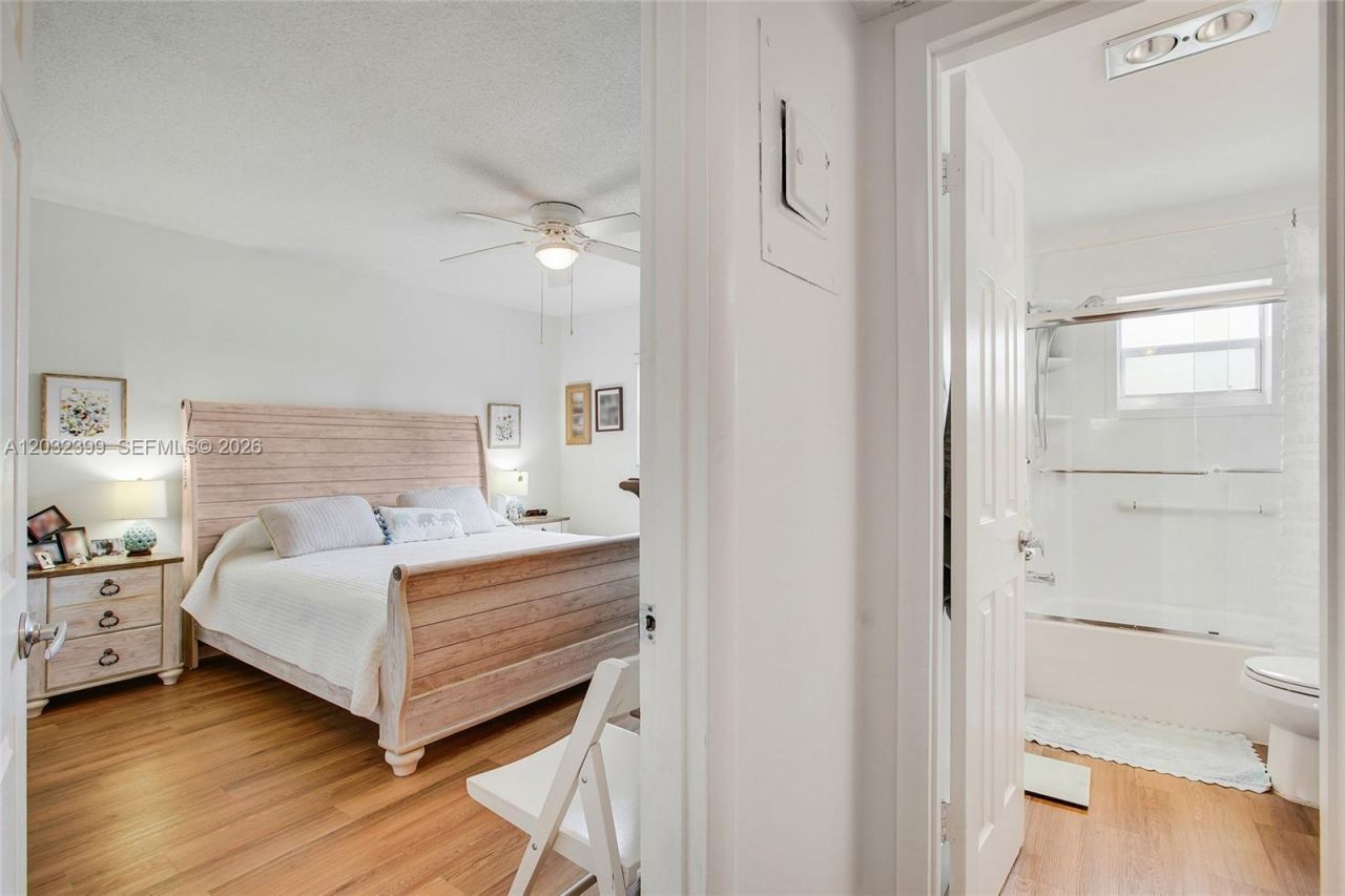 5300 Washington St , Unit O224, Hollywood, FL 33021 Photo