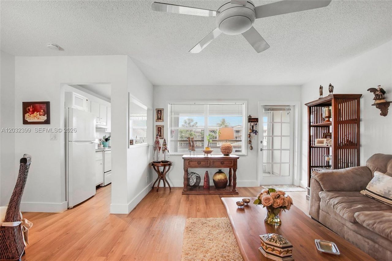 5300 Washington St , Unit O224, Hollywood, FL 33021 Photo