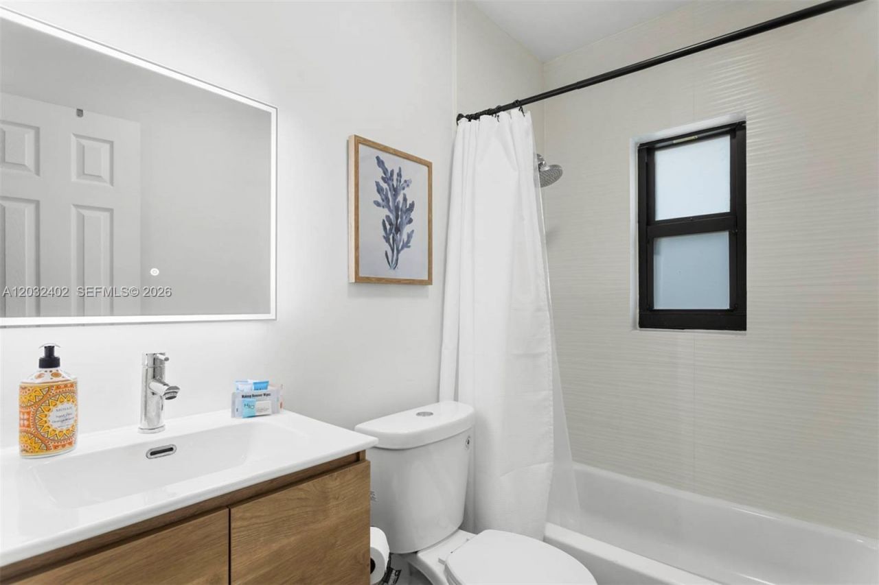 151 NW 146th St , Unit 151, Miami, FL 33168 Photo