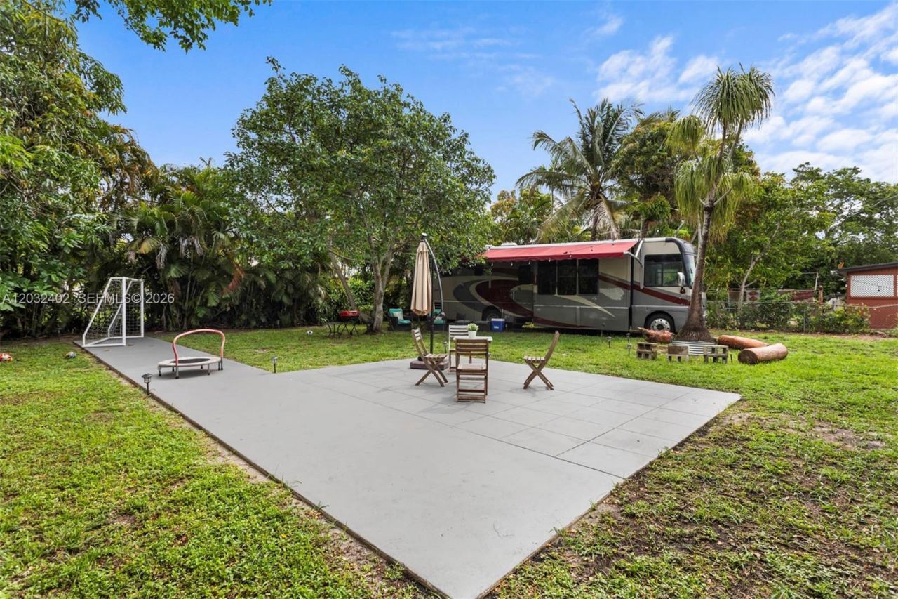 151 NW 146th St , Unit 151, Miami, FL 33168 Photo