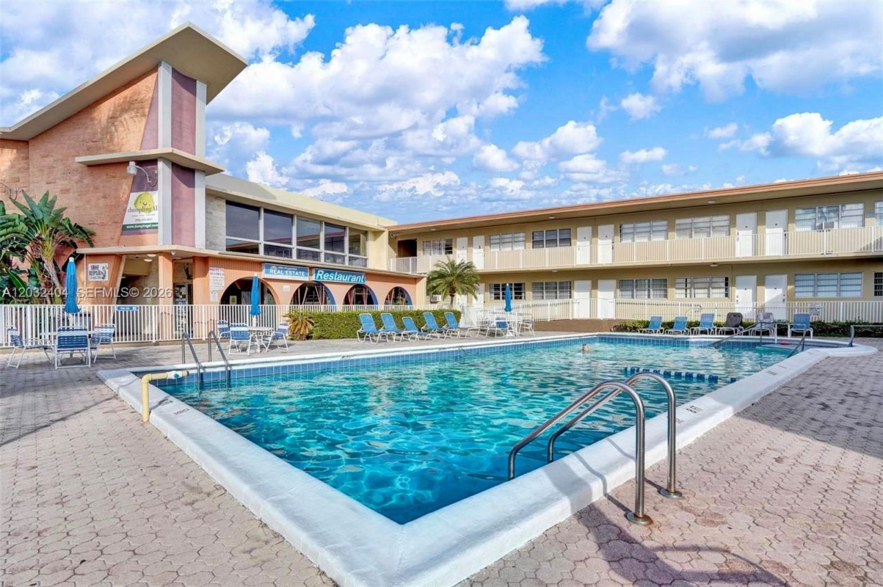 26 Diplomat Pkwy , Unit 2325, Hallandale Beach, FL 33009 Photo