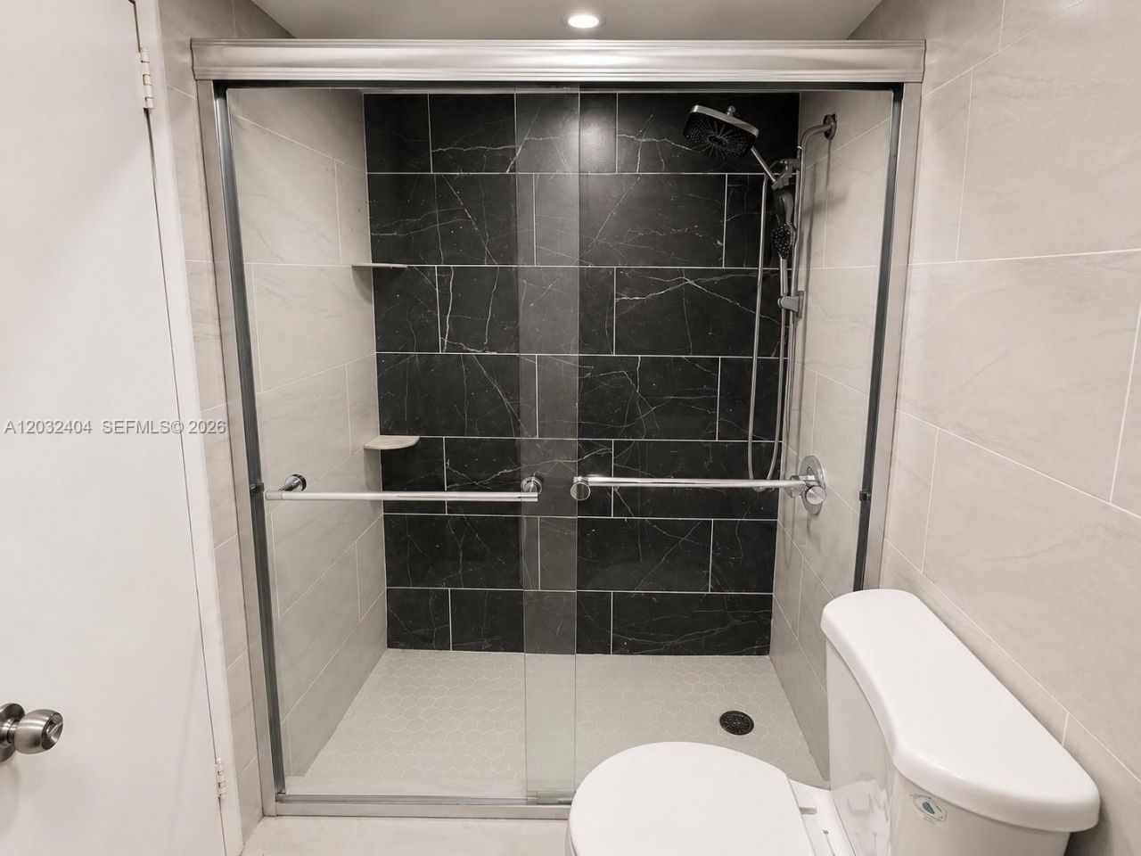 26 Diplomat Pkwy , Unit 2325, Hallandale Beach, FL 33009 Photo