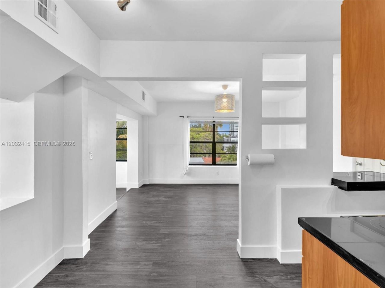 934 Michigan Ave , Unit 305, Miami Beach, FL 33139 Photo