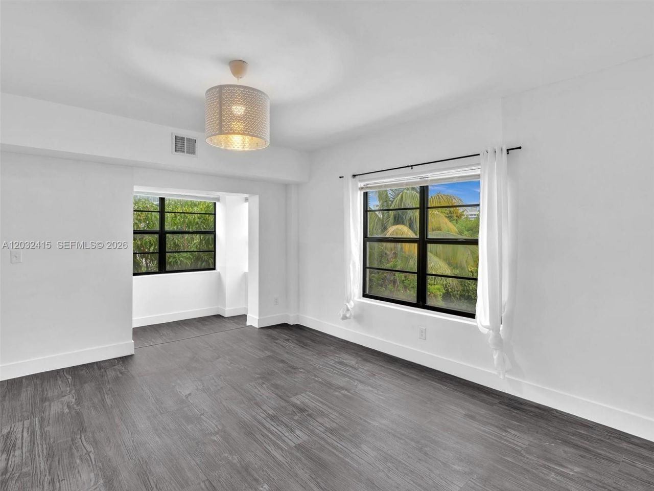 934 Michigan Ave , Unit 305, Miami Beach, FL 33139 Photo