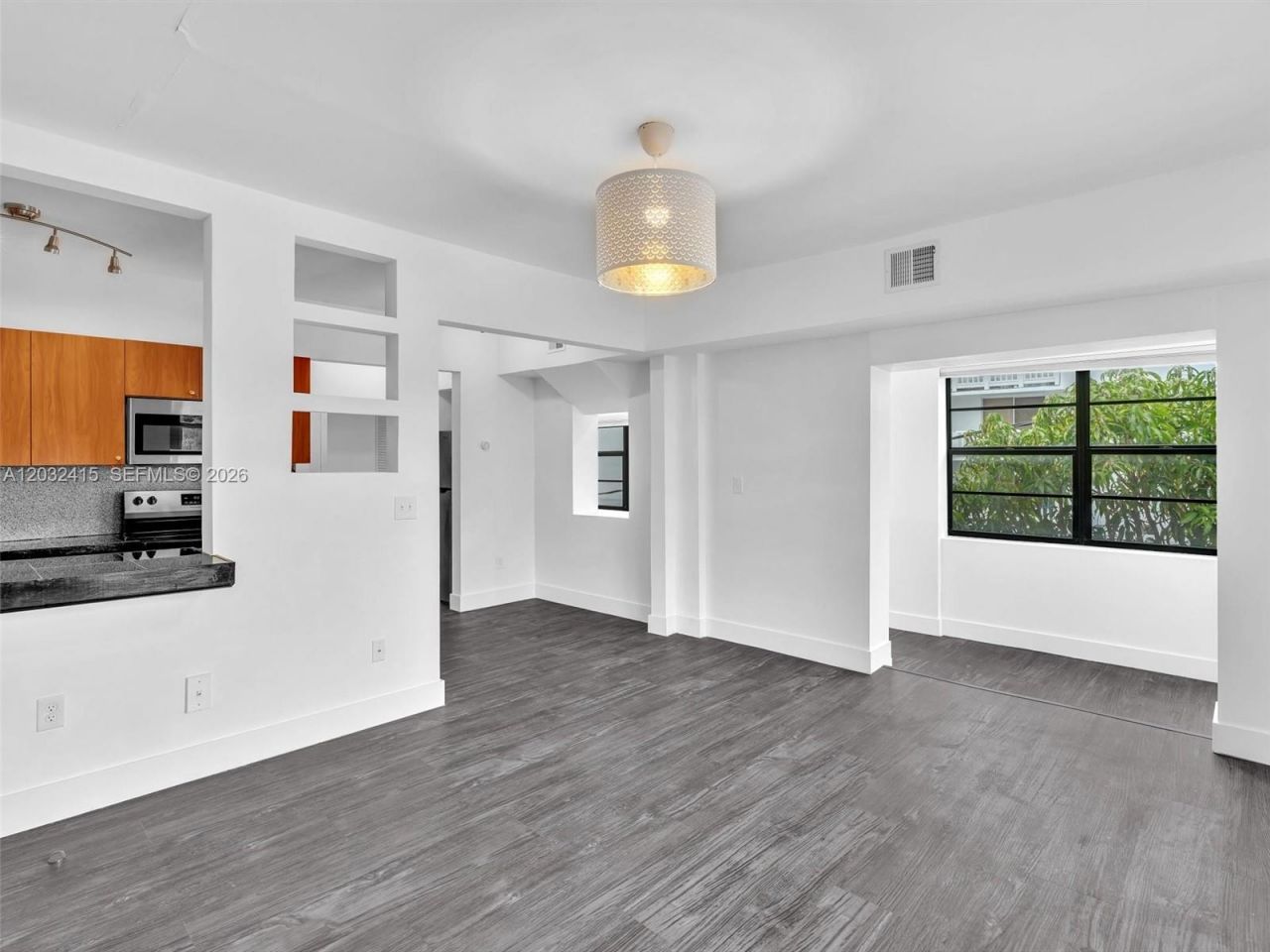 934 Michigan Ave , Unit 305, Miami Beach, FL 33139 Photo
