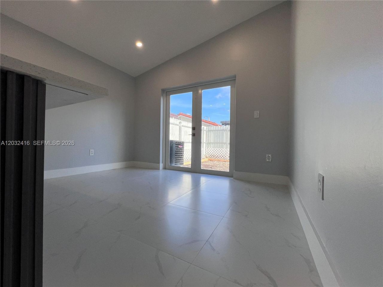 2834 W 75th Ter , Hialeah, FL 33018 Photo