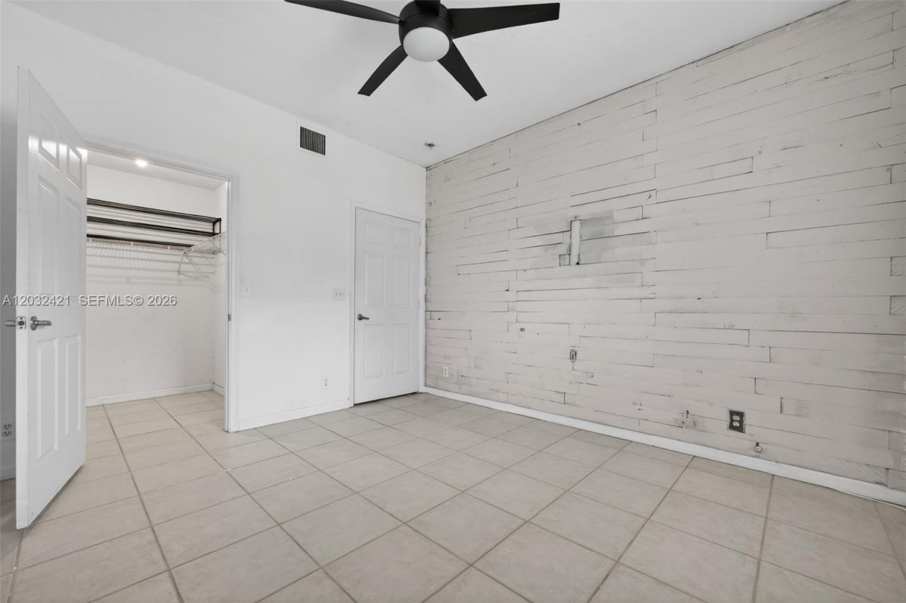 4902 Washington St , Unit 4, Hollywood, FL 33021 Photo