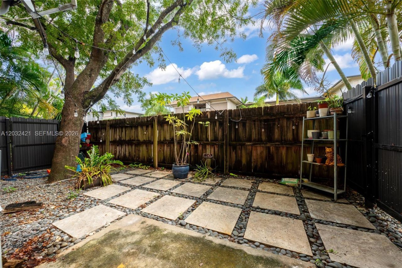 4902 Washington St , Unit 4, Hollywood, FL 33021 Photo