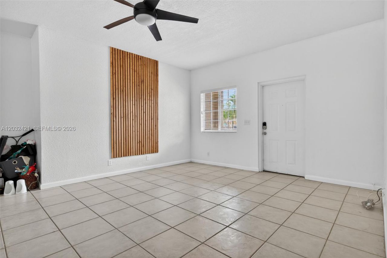 4902 Washington St , Unit 4, Hollywood, FL 33021 Photo