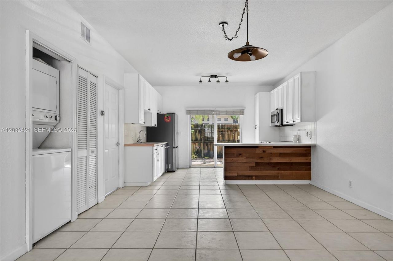4902 Washington St , Unit 4, Hollywood, FL 33021 Photo