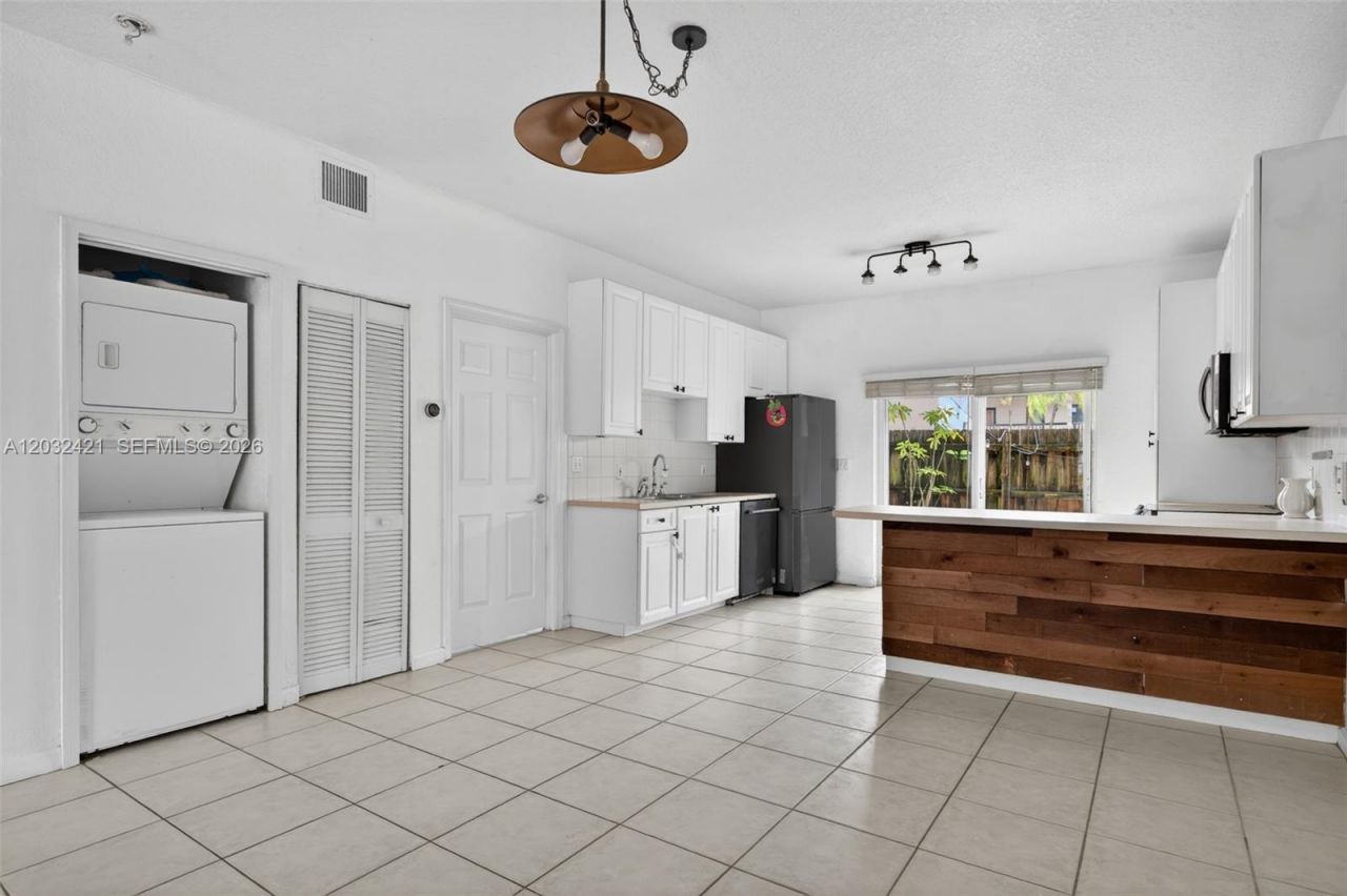 4902 Washington St , Unit 4, Hollywood, FL 33021 Photo