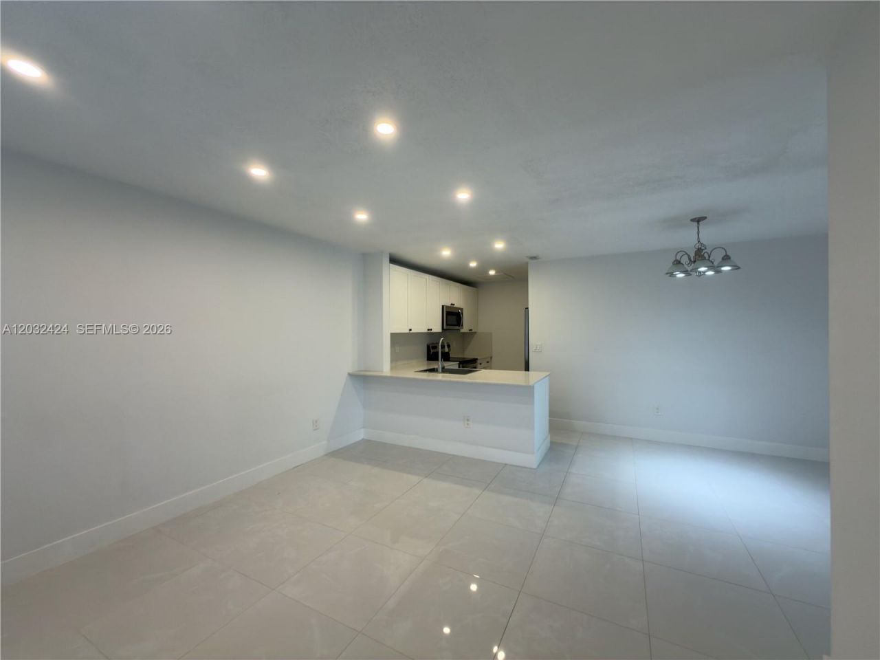 2500 W 67th Pl , Unit 21-26, Hialeah, FL 33016 Photo