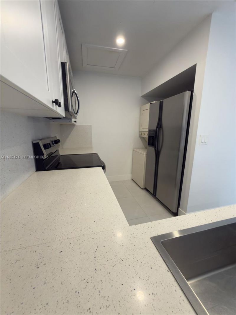2500 W 67th Pl , Unit 21-26, Hialeah, FL 33016 Photo