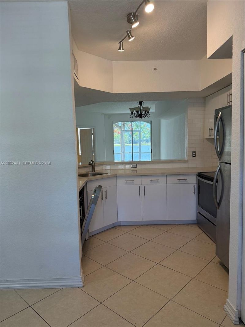715 SW 148th Ave, Unit 611, Sunrise, FL 33325 Photo