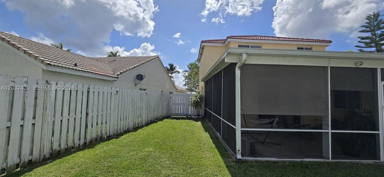 1643 Palermo Dr , Weston, FL 33327 Photo