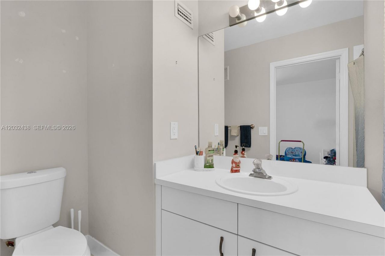 223 SW 120th Ave, Pembroke Pines, FL 33025 Photo