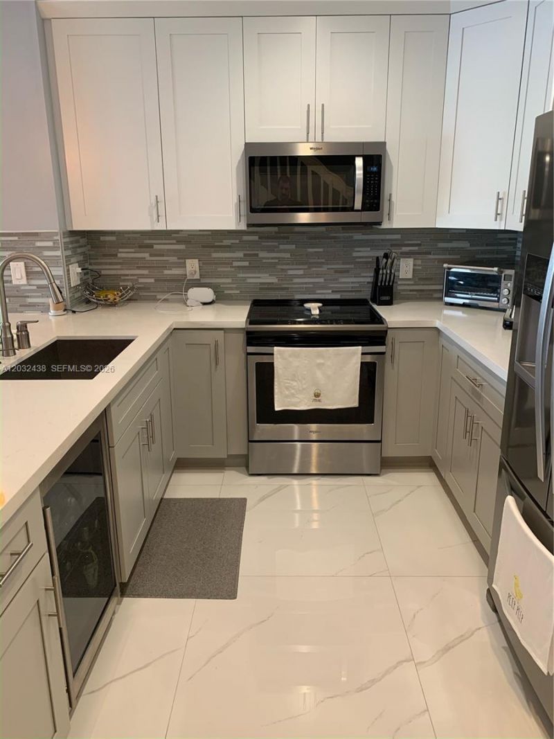 223 SW 120th Ave , Pembroke Pines, FL 33025 Photo
