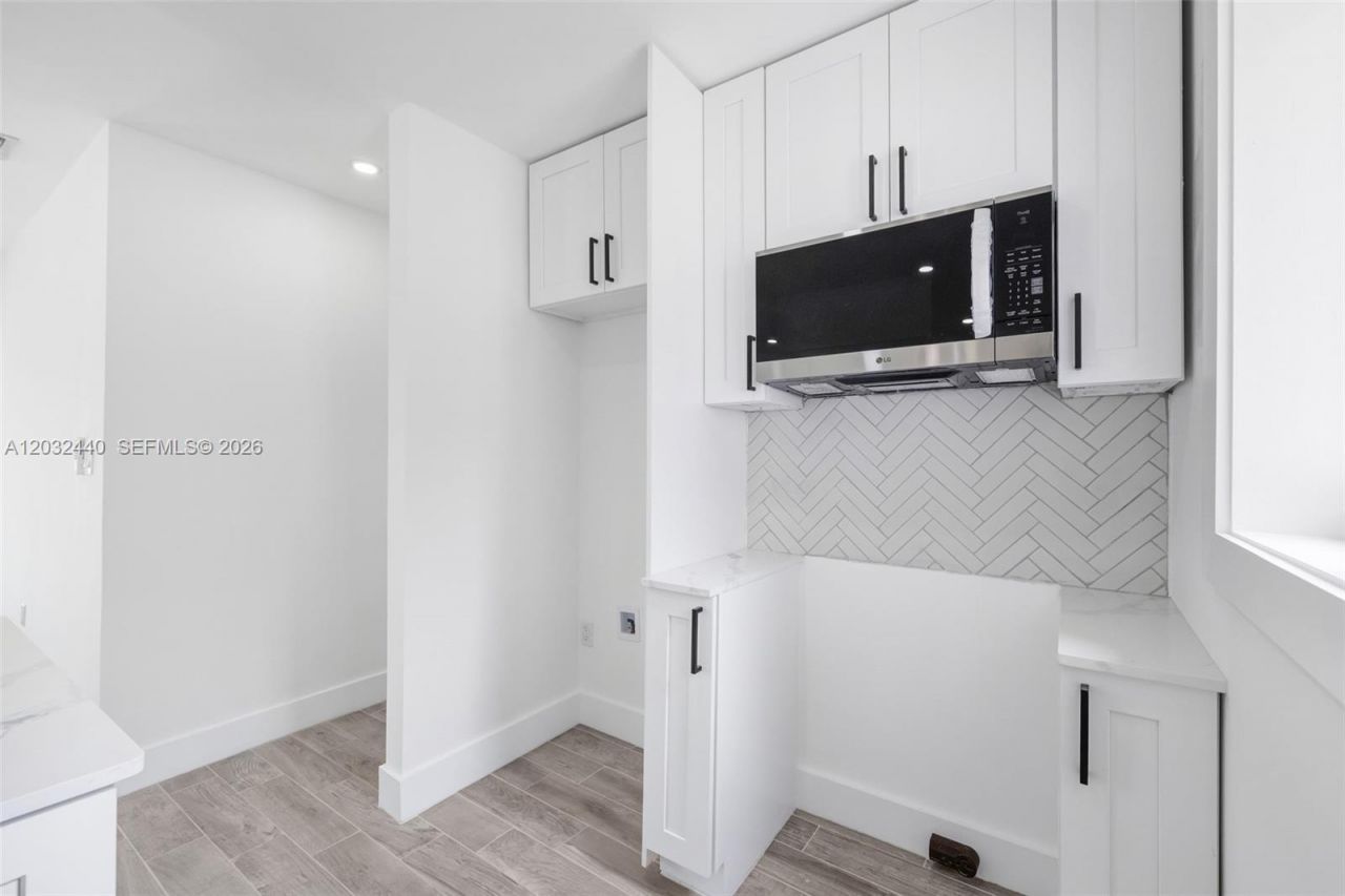 3260 NW 95th Ter, Miami, FL 33147 Photo