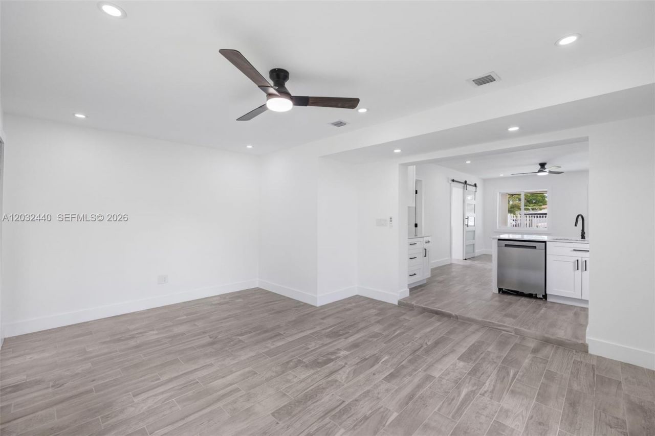 3260 NW 95th Ter, Miami, FL 33147 Photo