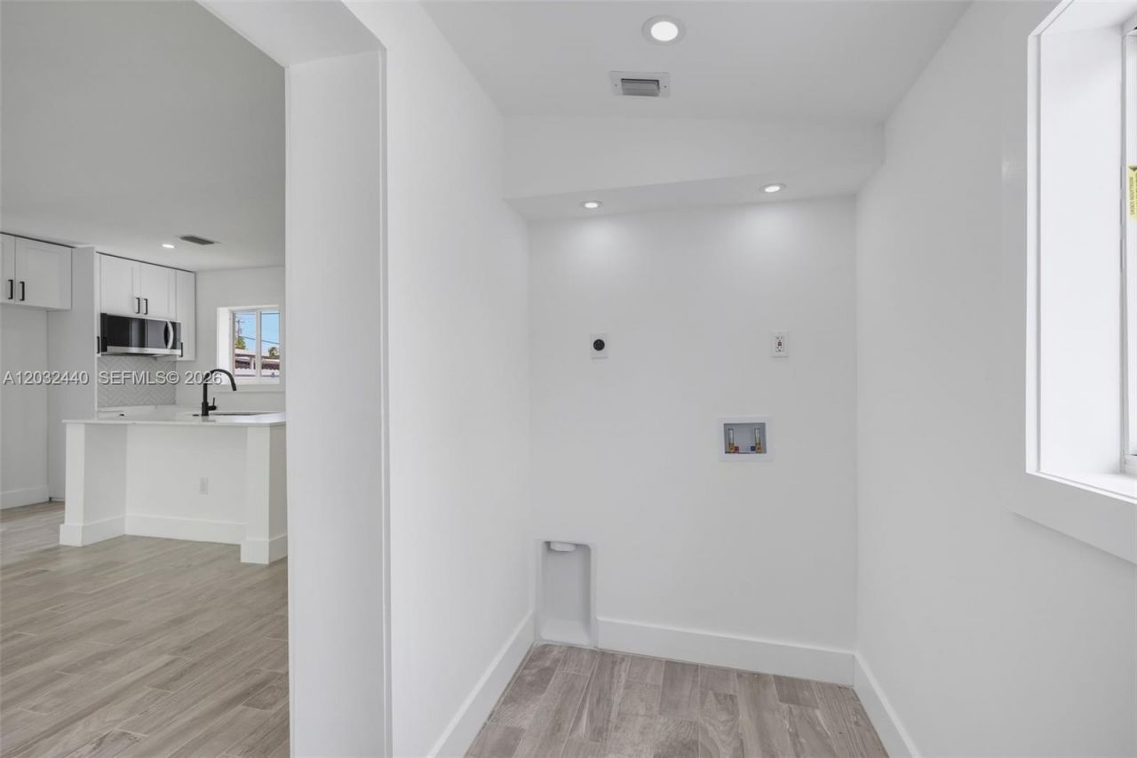 3260 NW 95th Ter, Miami, FL 33147 Photo