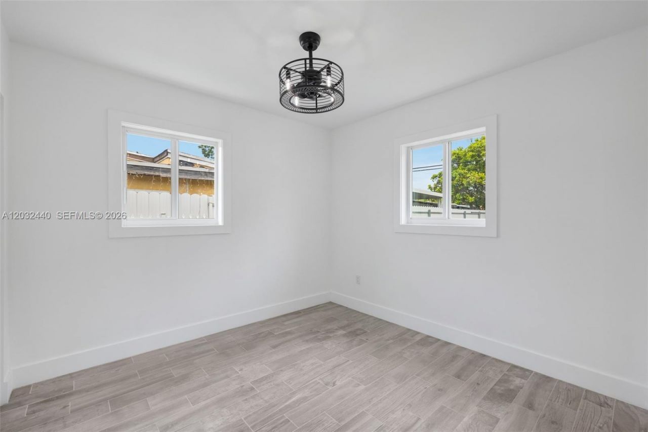 3260 NW 95th Ter, Miami, FL 33147 Photo